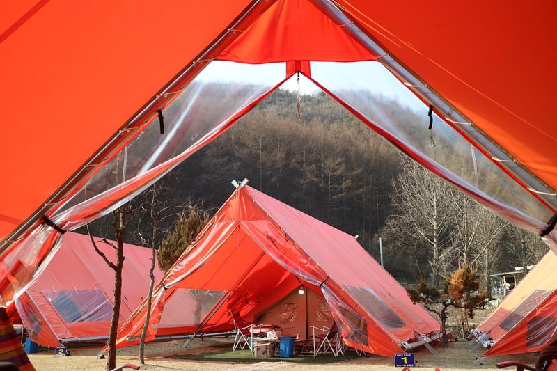 Riverside Glamping Image 1